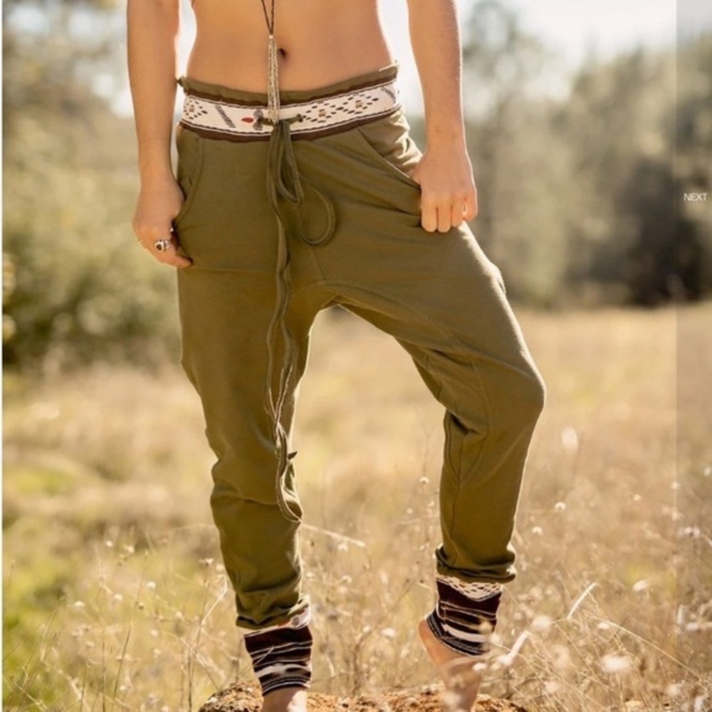 The Chilling in my Jogger Pants by Zhen Nymph ((XS))